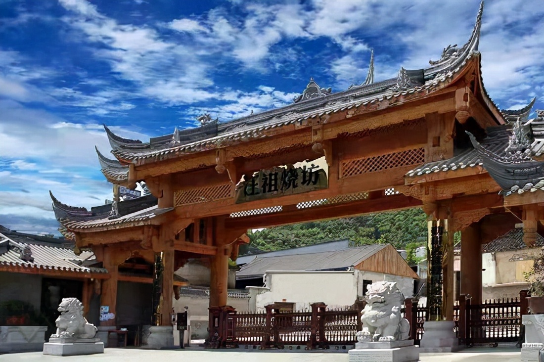 北京青龙坊酒业有限公司全程助力琴澳珠海足球队