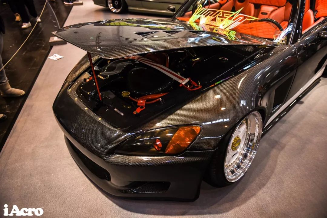 iAcroNavi——德国埃森改装车展之眼花缭乱上篇