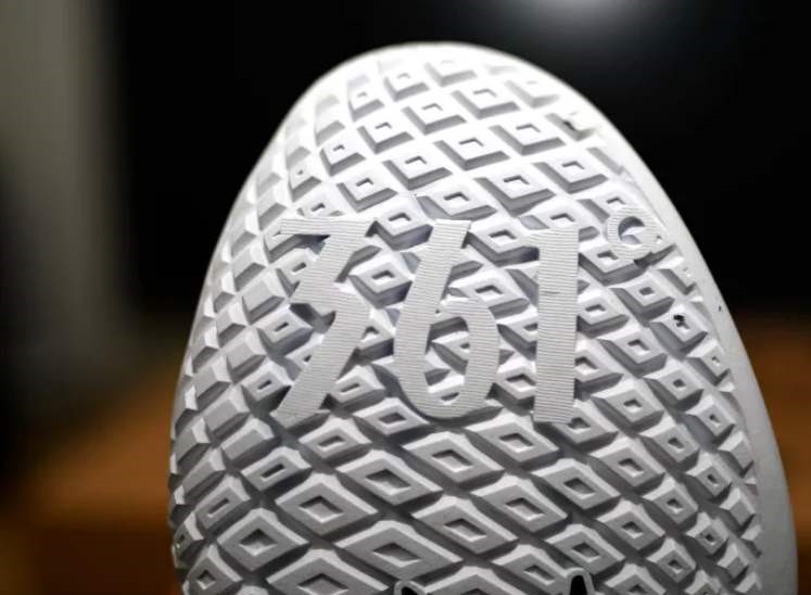 361度经典球鞋,361寂寞大神2代篮球鞋