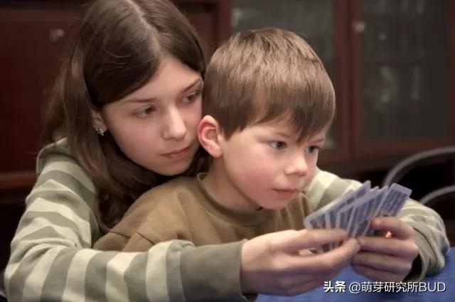 适合多人玩的室内互动的游戏,适合小朋友玩的室内游戏推荐