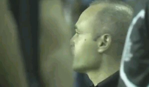 托雷斯感动到哭的视频,足球经典落泪瞬间托雷斯