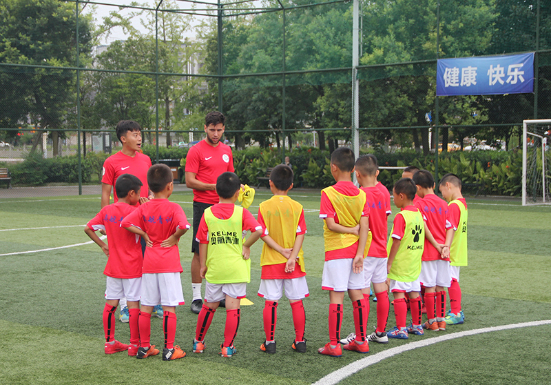 巴萨青训夏令营,巴萨足球学院夏令营报名