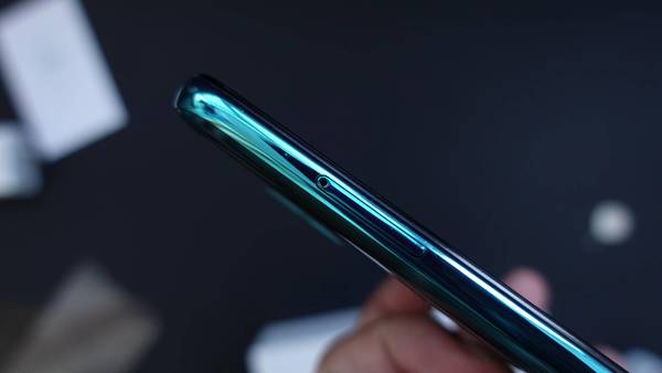 魅族16t:为娱乐而生诠释大屏美学,魅族16t正式发布对称全面屏