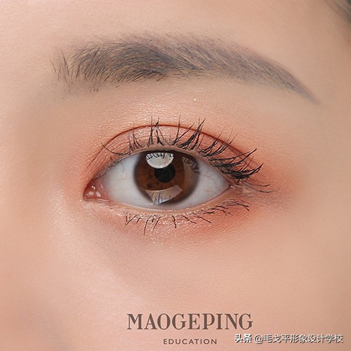 烂番茄系妆容教程,烂番茄色的妆容