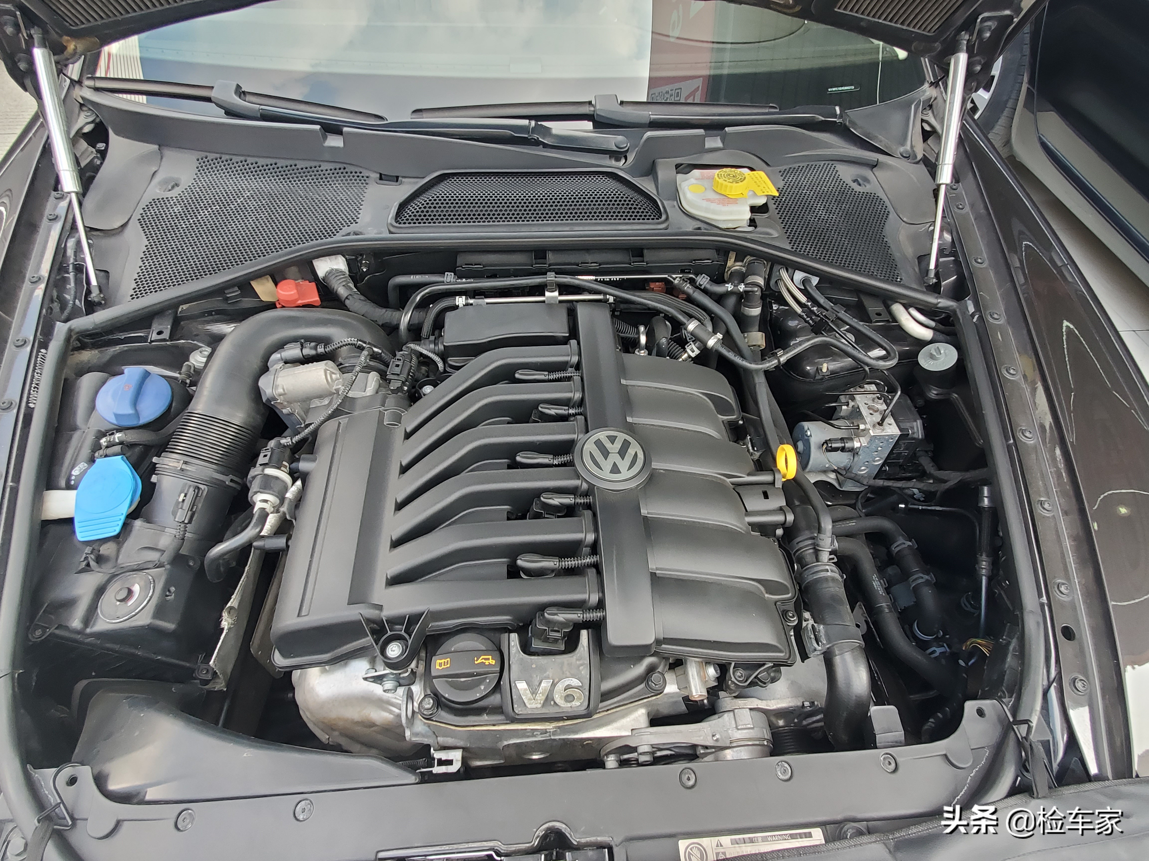 最新辉腾4.2原版原漆,17年辉腾2.0t尊贵版原版原漆