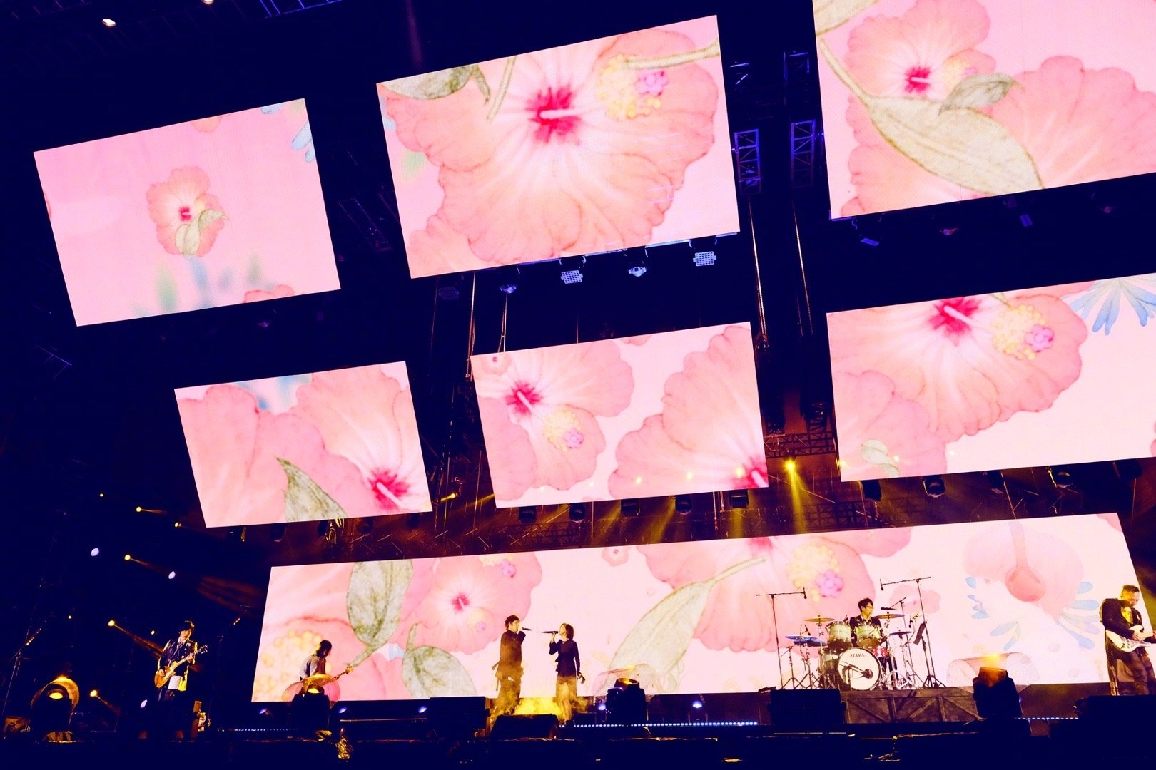 天团天后孙燕姿助阵五月天演唱会,孙燕姿明日之星