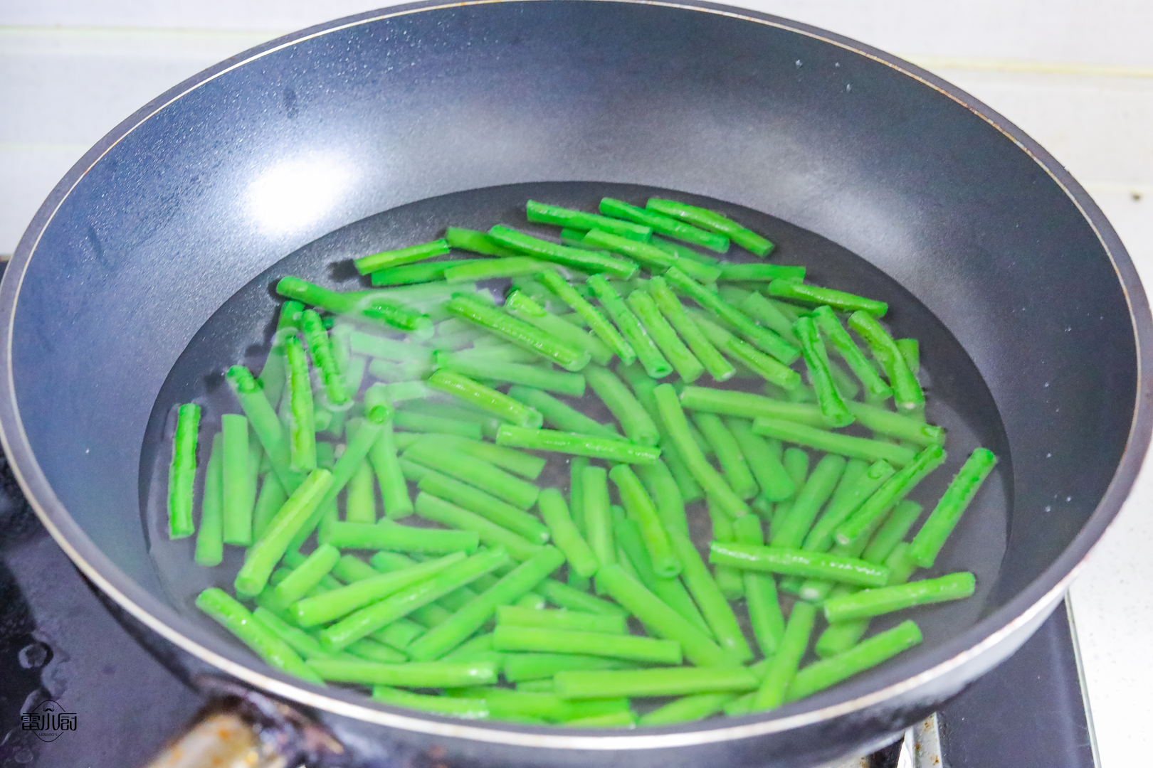 长豆角怎么做好吃下饭,长豆角怎样做最下饭