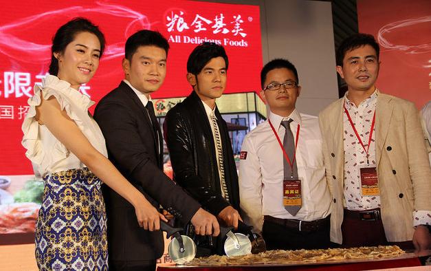 明星的搞笑代言,明星代言的那些奇葩广告