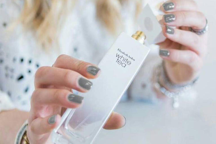 伊丽莎白雅顿第五大道香水限量版,伊丽莎白雅顿香水怎么样