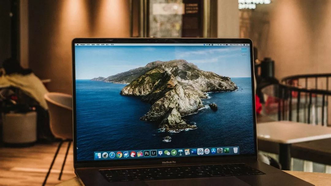 macbookpro三千左右的,macbookpro16寸选i7还是i9