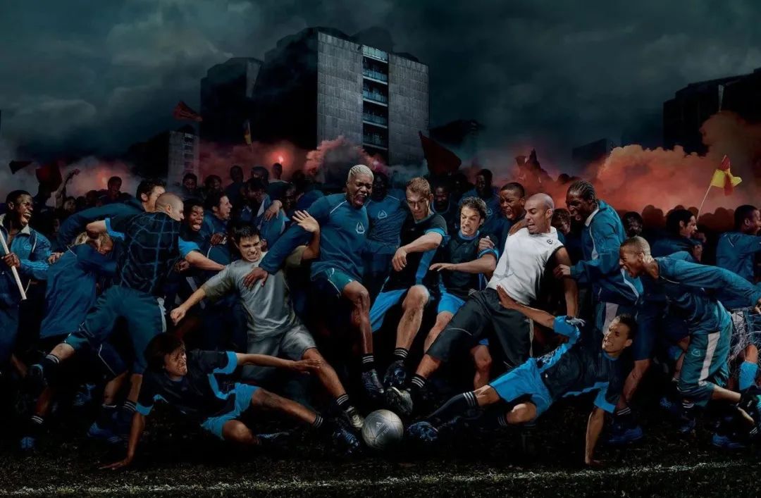 实况足球红卡用什么续约,实况足球红卡续约教程