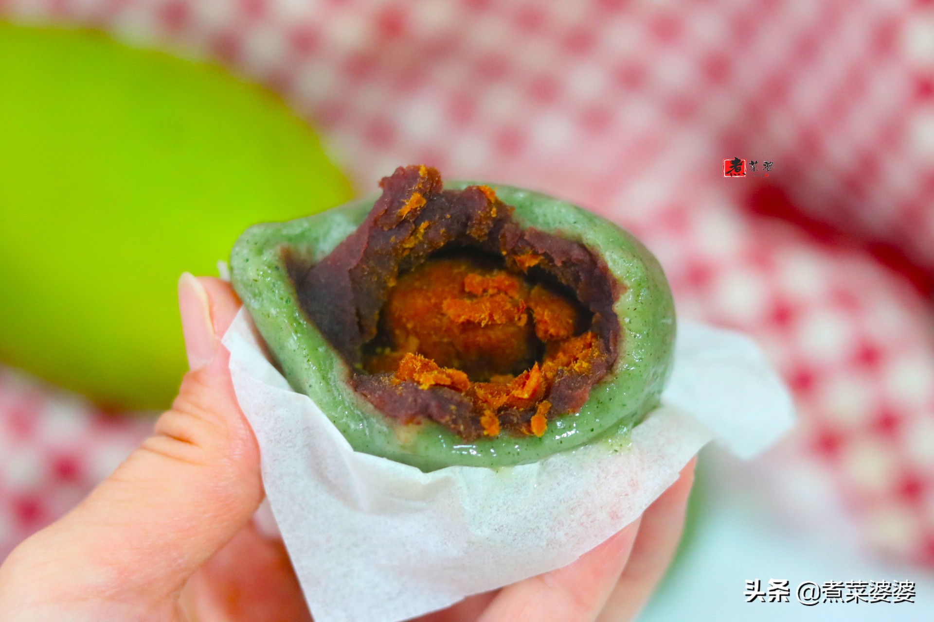 青团怎么做不变色不软塌,为什么做的青团发硬