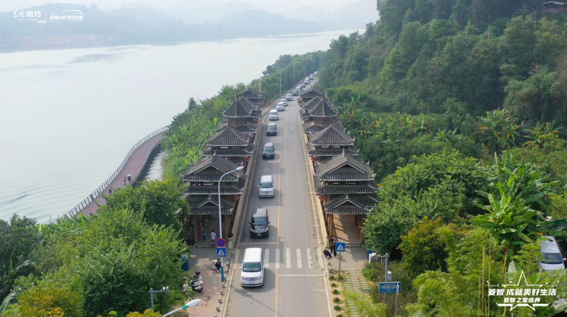 新菱智m52.0l,试驾菱智1.5t