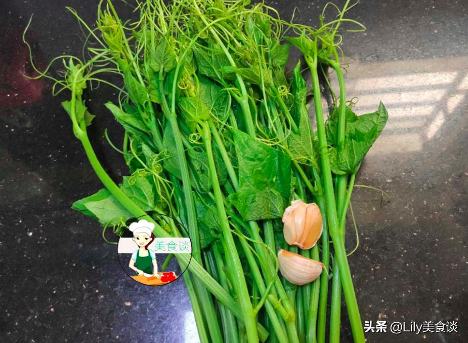 入夏前，遇到这菜我从不手软，清口脆爽，敞开吃，不长胖还能变瘦