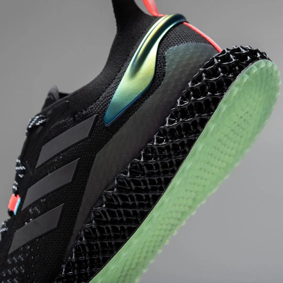 从颠覆想象到习以为常，adidas4D跑鞋的过去现在与未来