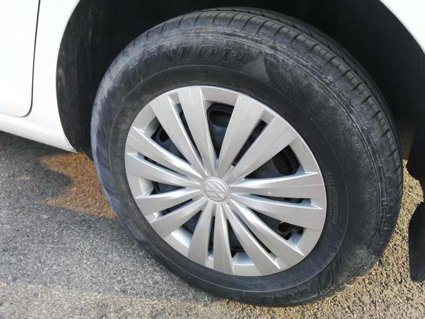 经济耐用省油的车桑塔纳,一万公里的新桑塔纳的优缺点