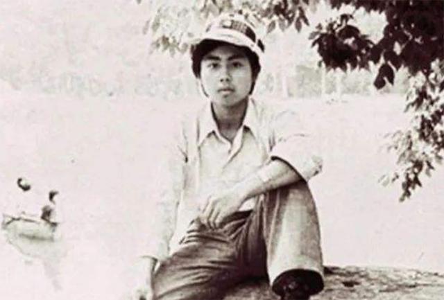 诗人海子爱过的女作家现状,海子暗恋女作家