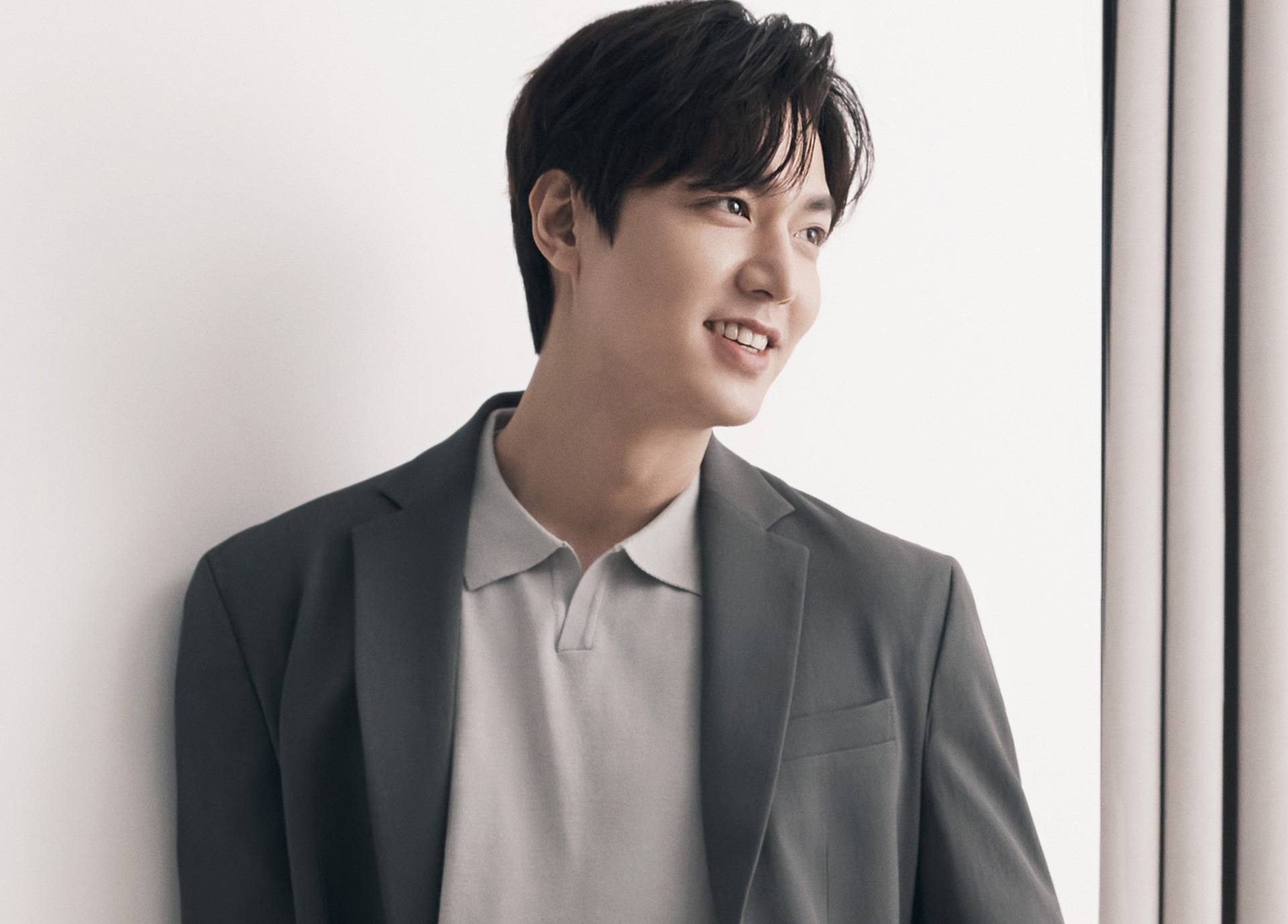 李钟硕发福了照片,李钟硕发福机场照整个人胖了一圈