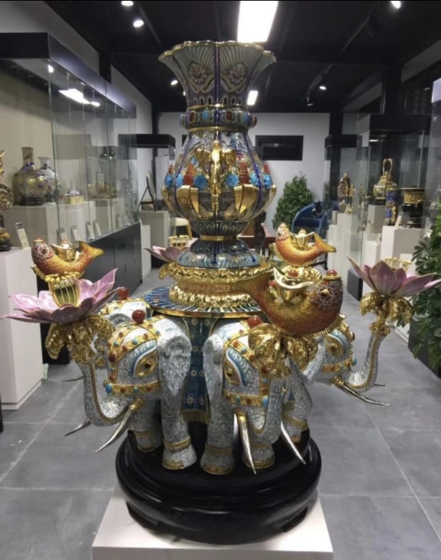 皇家御用餐具珐琅彩,皇家御用器物