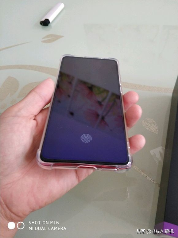 红米大魔王火焰红8+128开箱体验