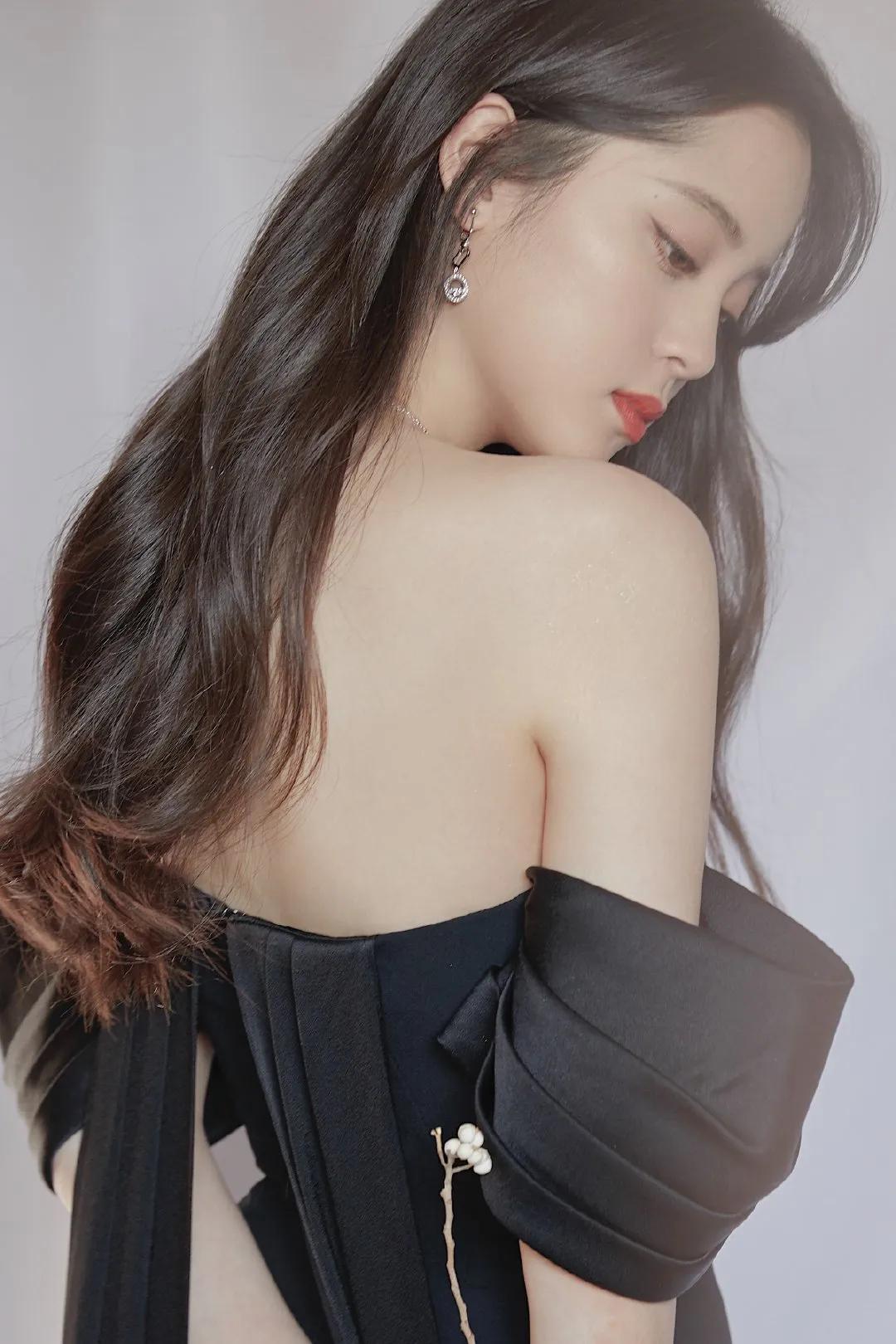 欧阳娜娜同款耳环怎么戴,欧阳娜娜耳环