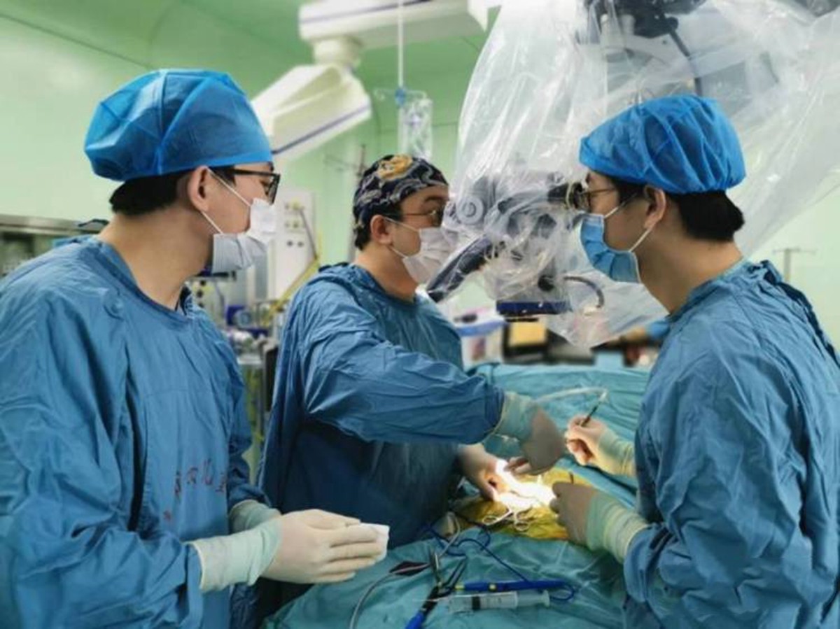 宝宝喜欢玩的“举高高”危害有三不容小觑，你别被蒙在鼓里不知道