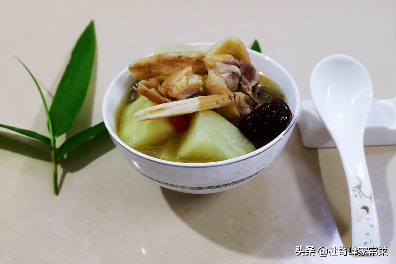 木瓜煲老鸡汤做法,木瓜煲鸡汤