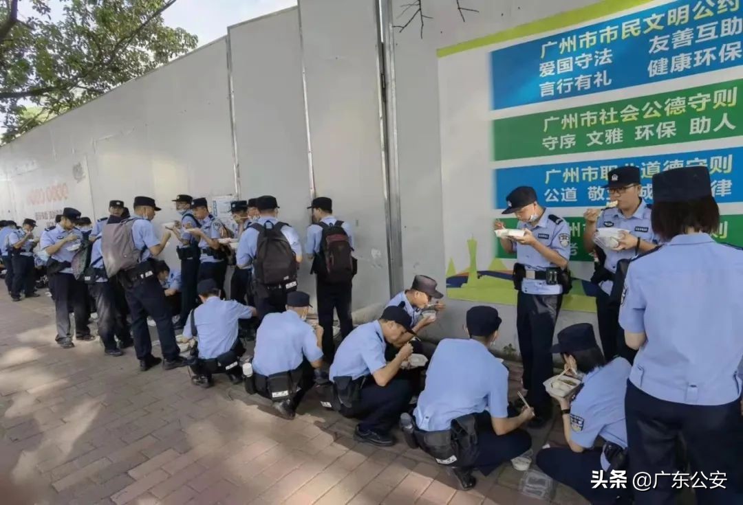 夜以继日奋战在抗疫一线,抗疫一线24小时坚守