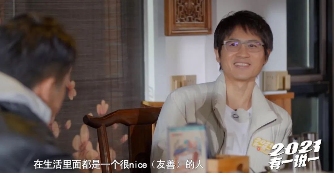 追着梦还把钱赚了！韩寒以前在争议中成名，如今在平静中发大财