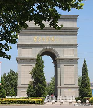 河北东方学院在廊坊市的什么地方,河北东方学院在廊坊吗