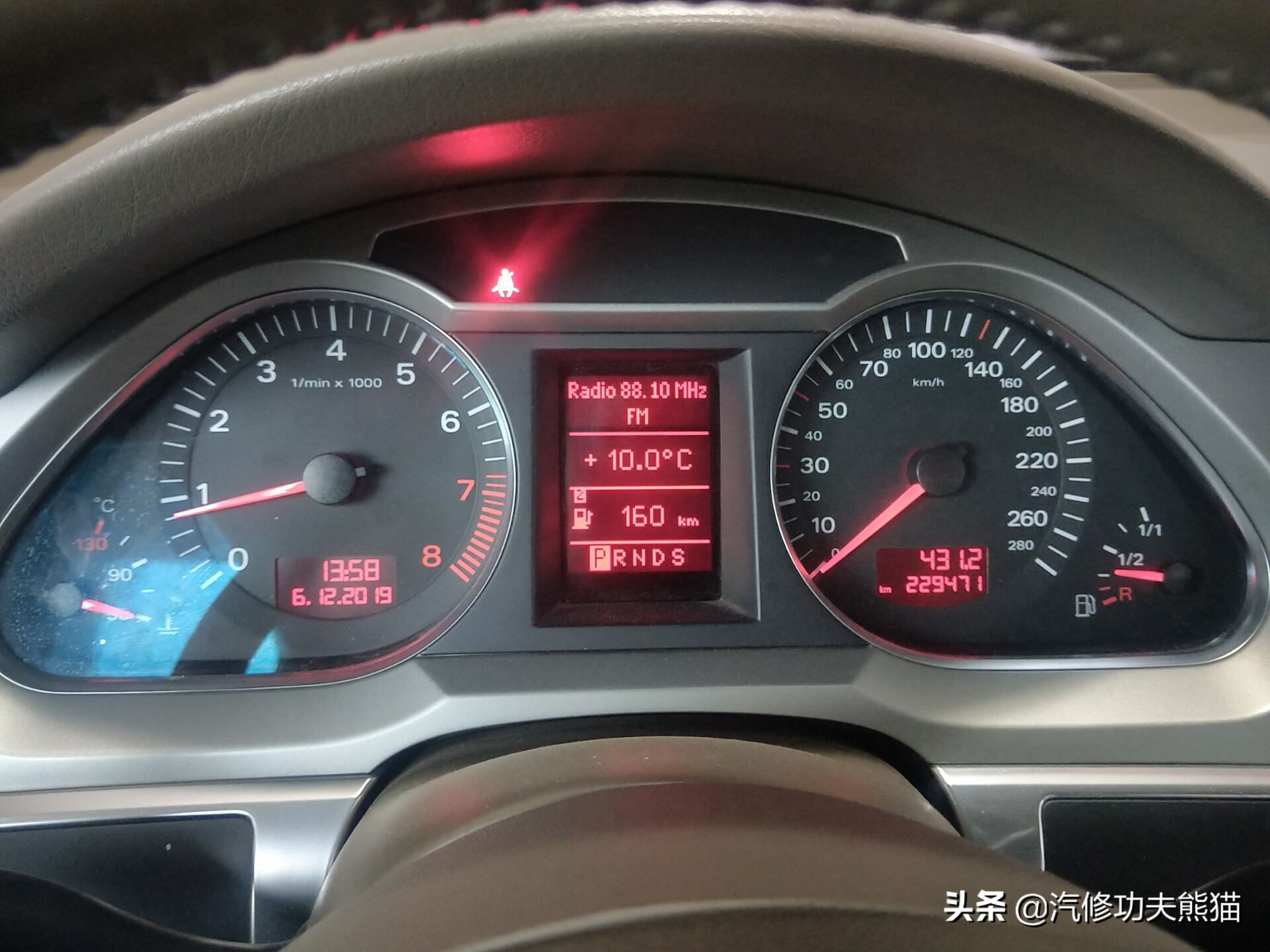 16款奥迪a6l2.5自吸发动机漏油,奥迪a6l2.4免拆烧机油处理靠谱吗