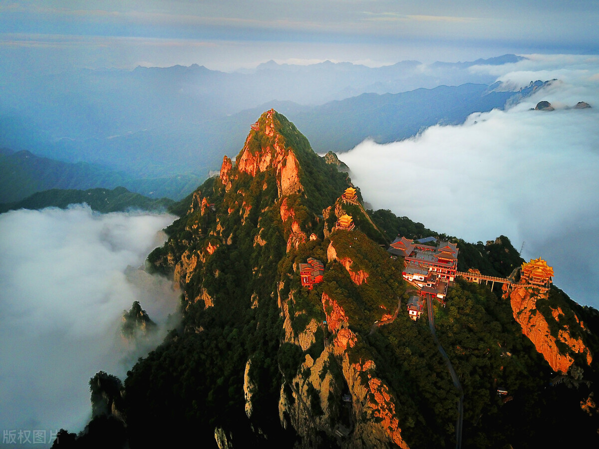 从旅游的角度看中国最美十大名山,国内旅游最值得去的名山