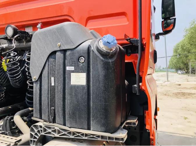 重汽汕德卡g7h燃气多少钱,中国重汽汕德卡g7s610马力牵引车