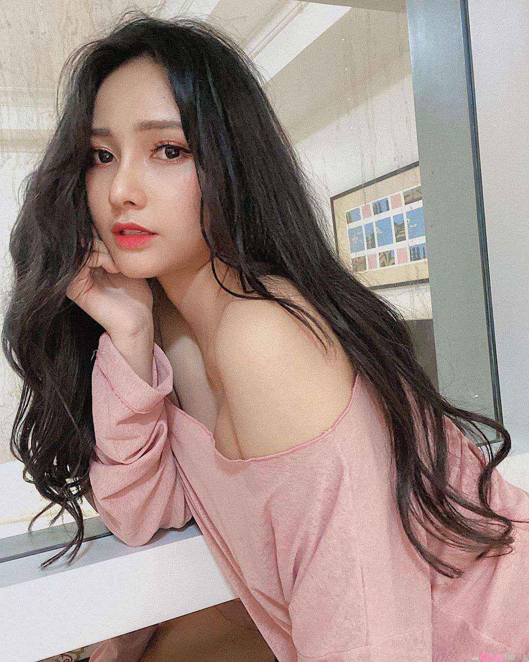 冬运会足球决赛,足球赛现场美女