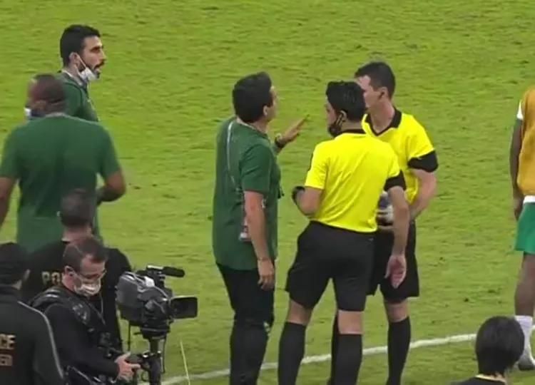 沙特教练暴怒,沙特赢球后主教练反应