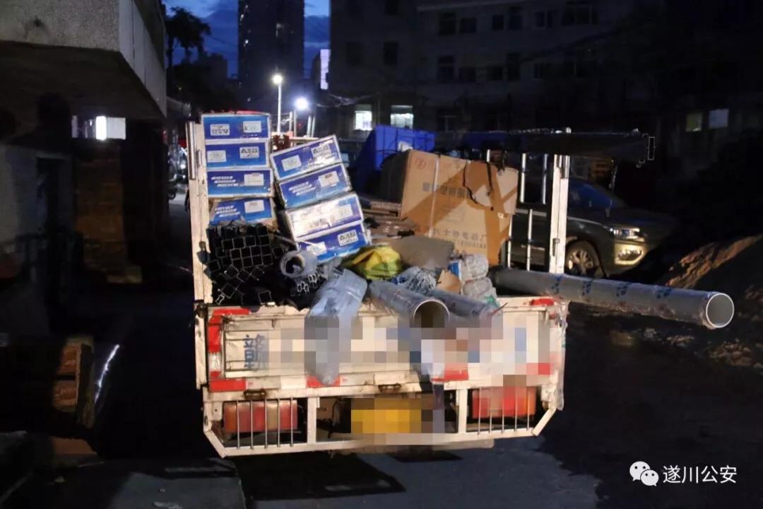 男子沉迷赌博欠债数百万,小伙子沉溺赌博背负上百万元债务