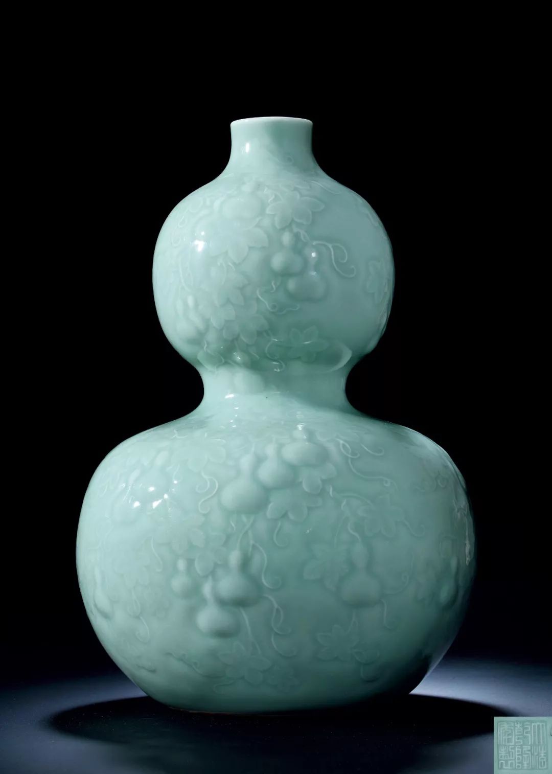 香港拍卖过亿的瓷器图片,香港保利瓷器拍卖图片