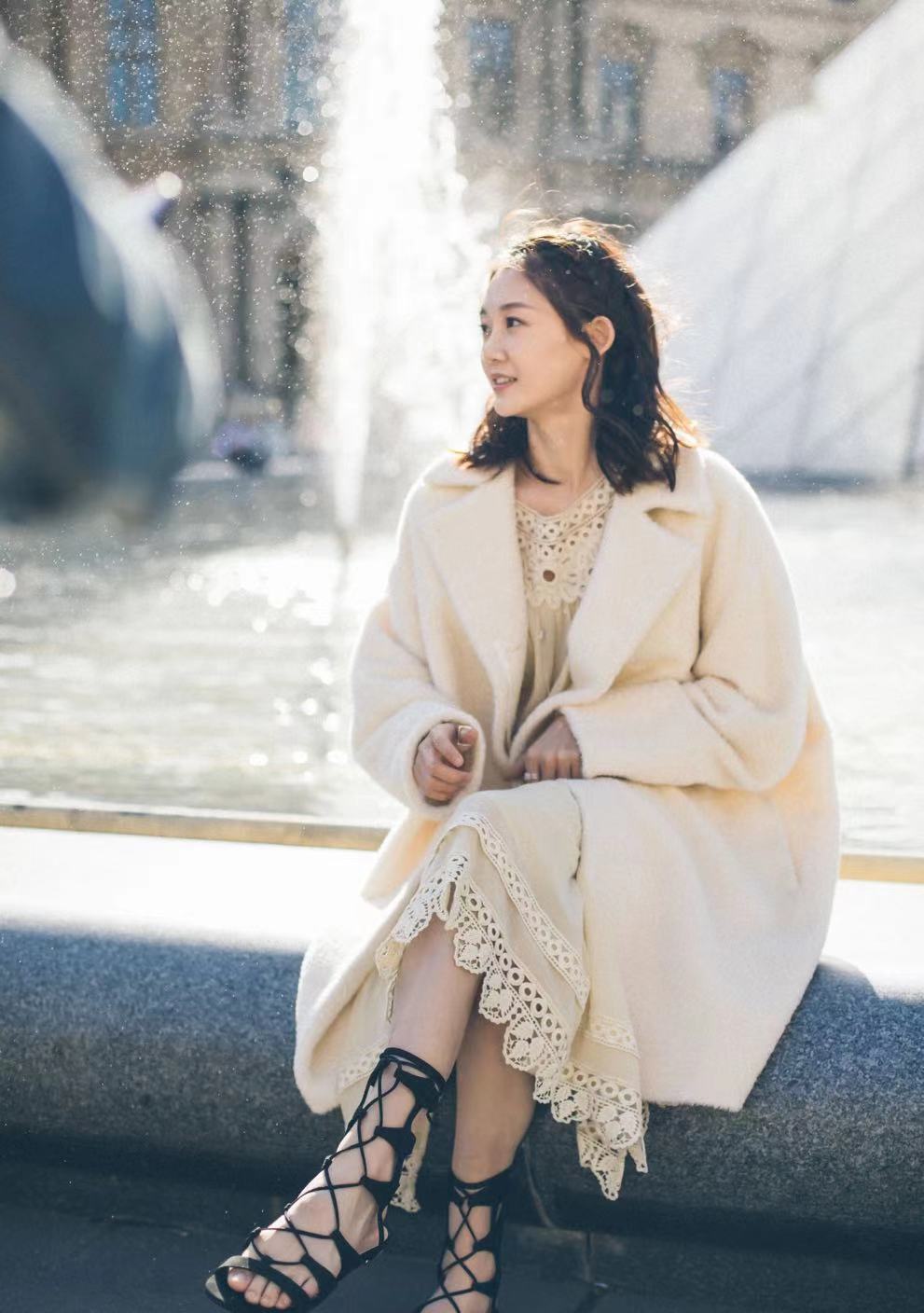 苗苗给郑恺裹毯子,苗苗给郑恺录视频