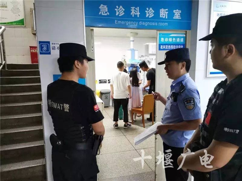 十堰花季少女直播割腕自杀，警方敲开房门，家人全然不知……