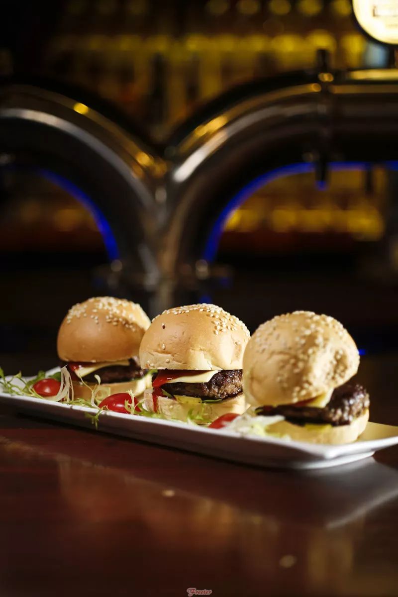 汉堡猪扒推荐,美式猪扒汉堡