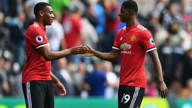 曼联水晶宫高位逼抢,曼联万比萨卡凌空垫射