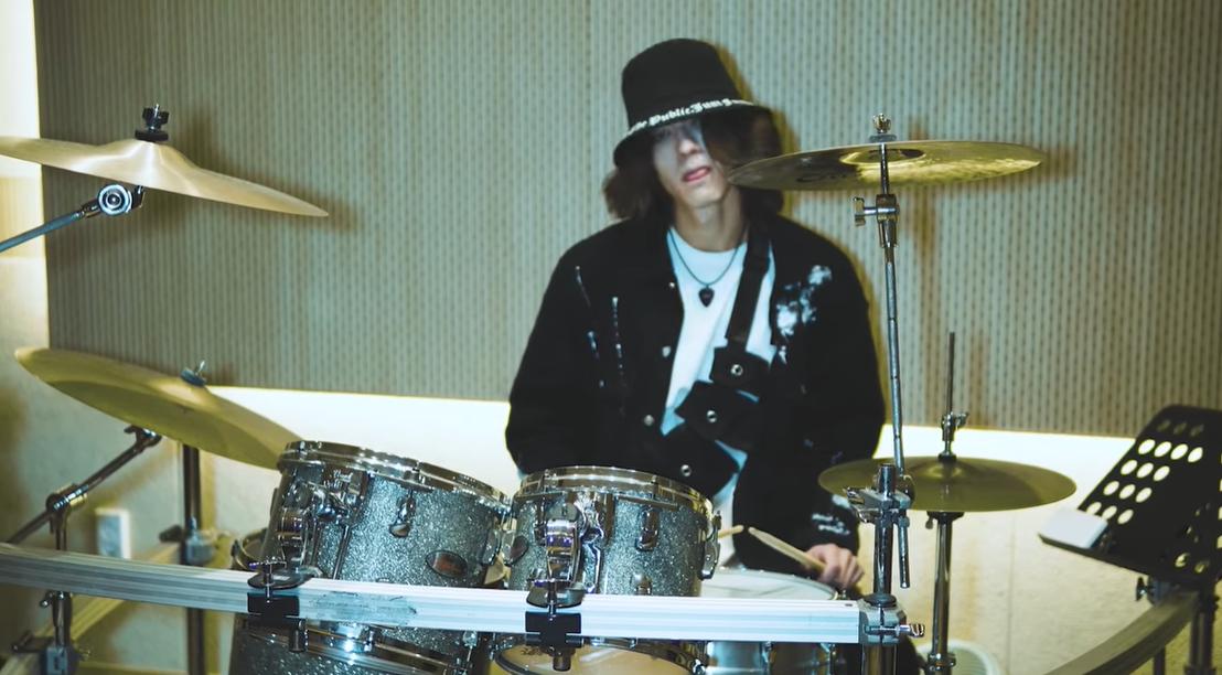 被公司冷藏，成为网红另辟蹊径，帅气韩国打鼓小哥圈粉18万粉丝