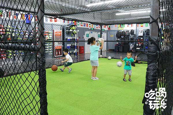 邯郸突降一家4000㎡运动超市,一脚踏进去让你购物运动一次搞定