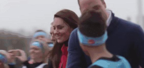 凯特王妃冬天打底袜,凯特王妃冬季穿搭