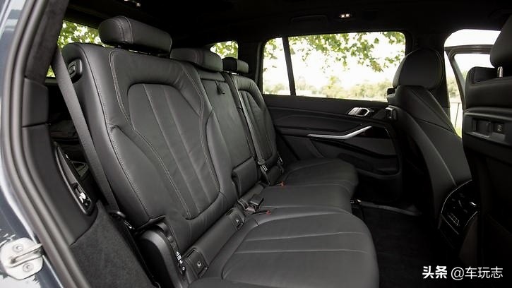 2022款宝马x7xdrive3.0t提车,2022款宝马x7xdrive40i领先豪华