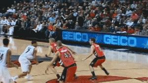 让了俩半月板，落后23分一节追回！10年前这场比赛，膝盖都看酸了