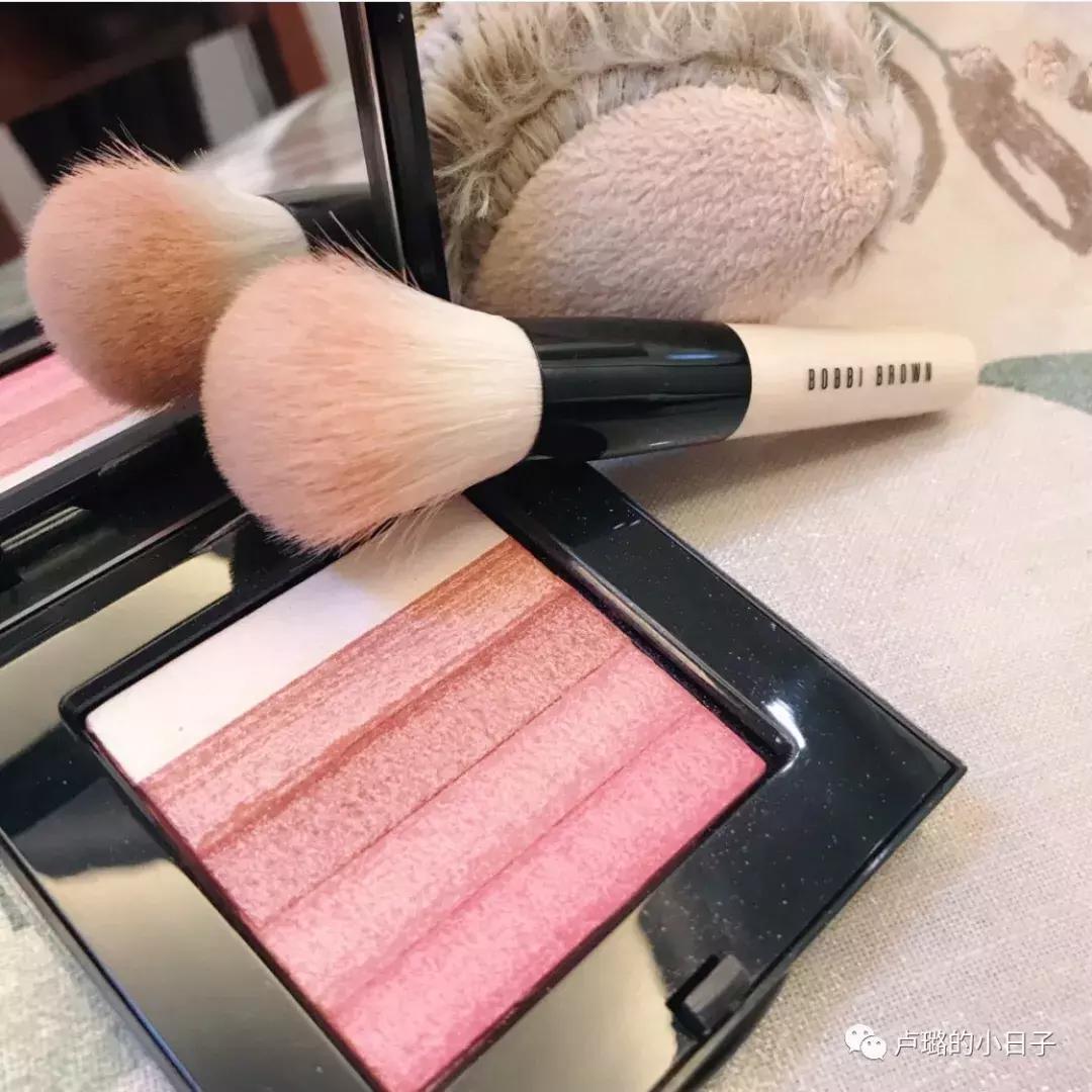 短期旅行必备化妆包是什么,出门手提袋便携女时尚化妆包