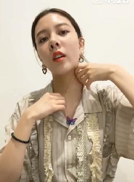 宋妍霏太好看了,宋妍霏推荐好物护肤