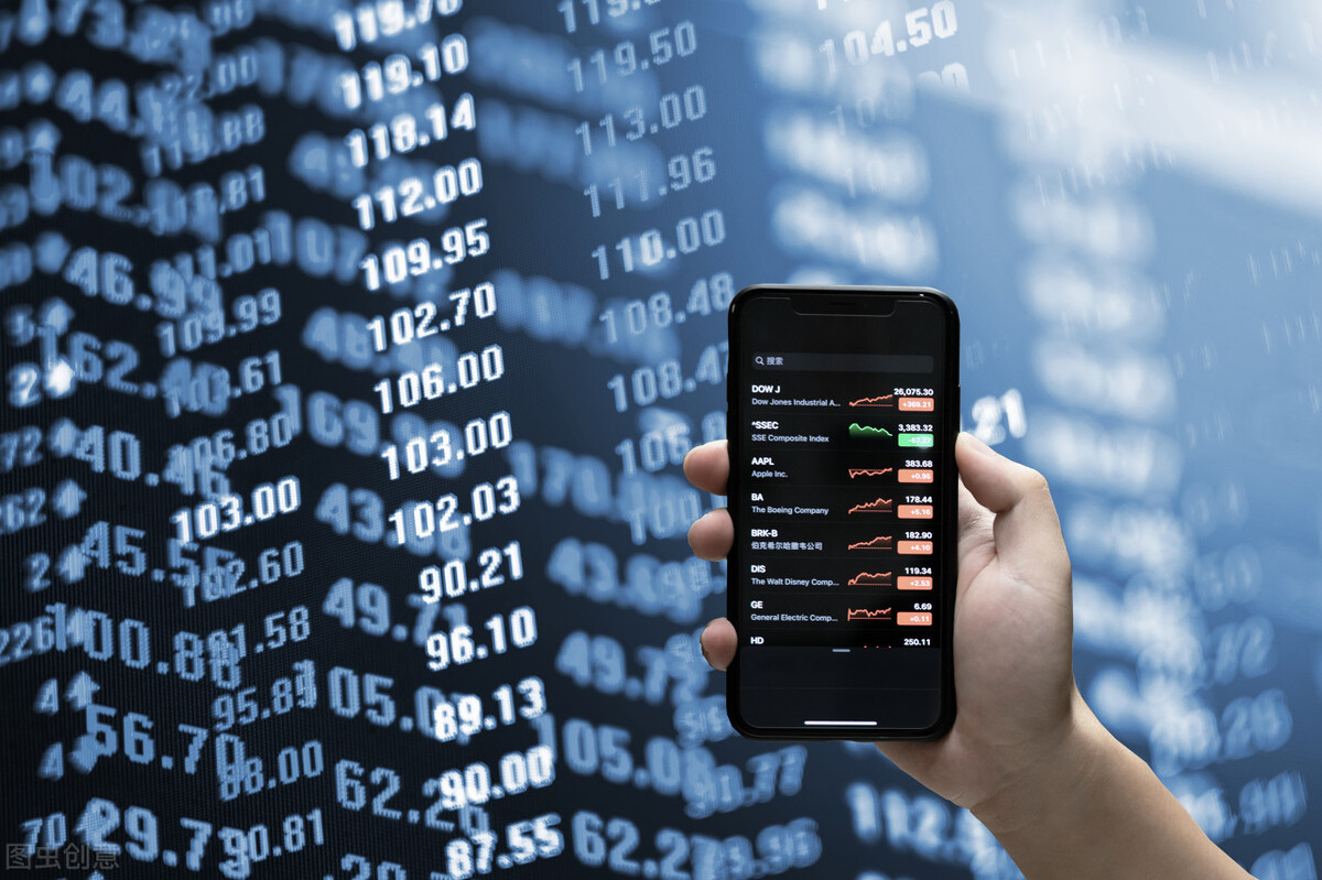 风电为啥今年表现比光伏好,风电光伏行业现在不需要指标了吗