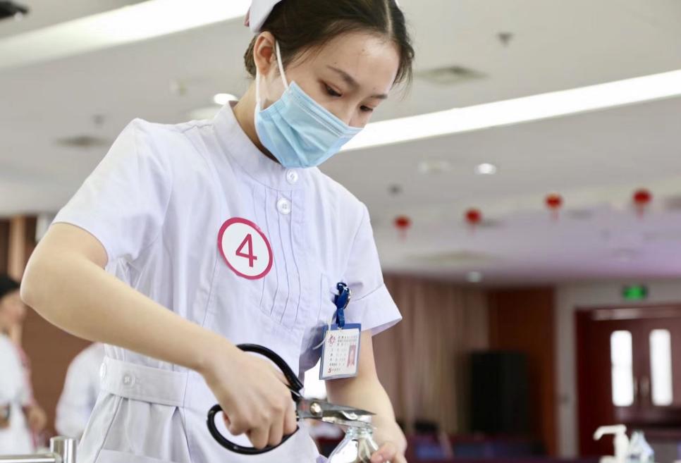 护理专科与本科有什么区别,护理本科和专科的区别在哪里